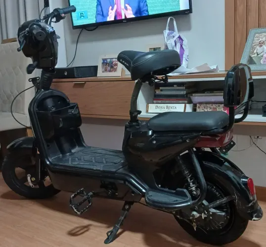 Scooter elétrica