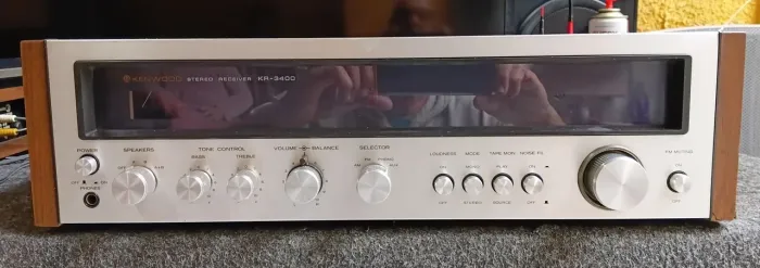 Receiver Vintage com Laterais em Madeira