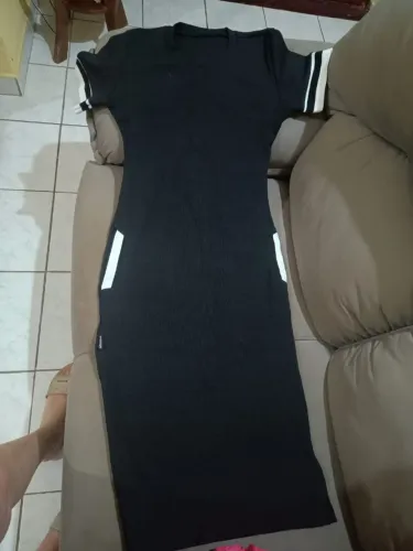 Vestido preto novo