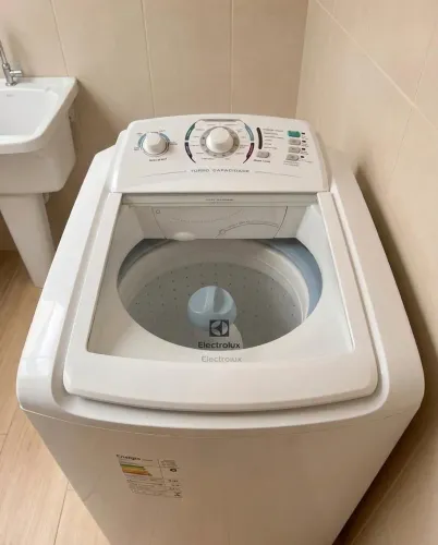 Máquina de lavar Electrolux 11kg