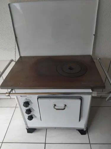 Fogao a gas ( modelo a lenha) cm forno