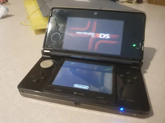 Nintendo 3DS Black - Impecável com Cartão 32GB e Carregador