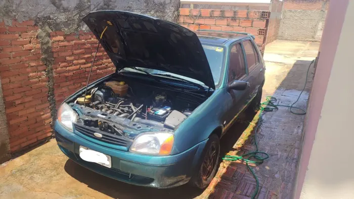 Ford Fiesta GLX 1.6 8V 5P 2000