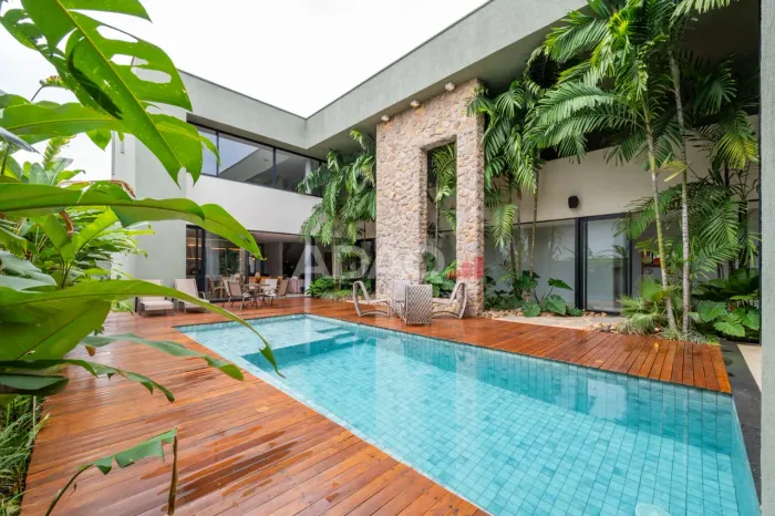 Casa Térrea no Jardins Milão | 509m² | 4 Suítes | Piscina Aquecida