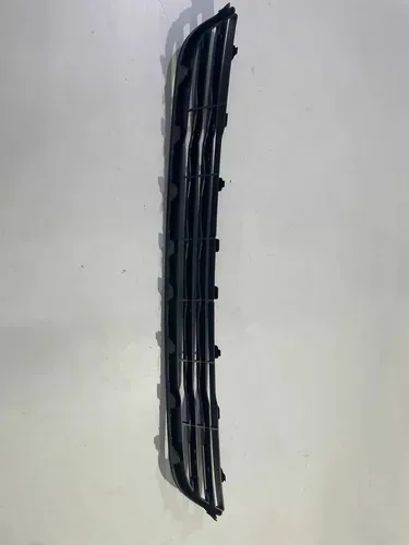 Grade Central Inferior Parachoque Diant New Fiesta 13 A 16 Branco Fosco