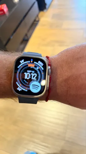 Apple Watch Ultra 3 GPS + Cellular ? Caixa natural de titânio - 49 mm