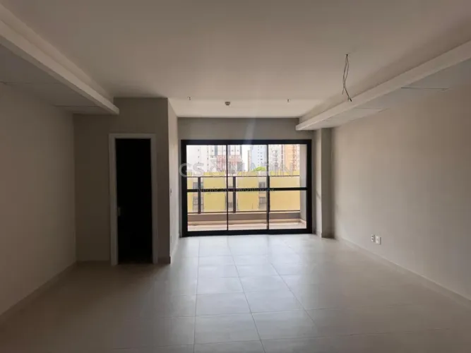 Sala à venda e locação no Ed. Metropolitan Med Center, em Londrina