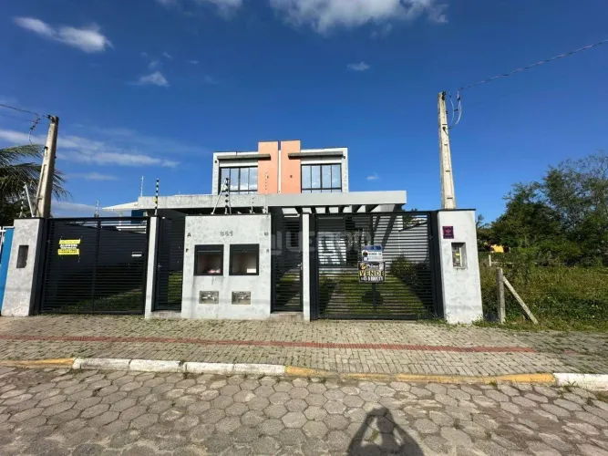 Sobrado com 3 dormitórios à venda, 160 m² por R$ 1.580.000,00 - Zimbros - Bombinhas/SC