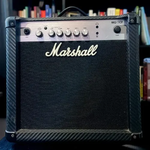 Amplificador Marshall MG15CF
