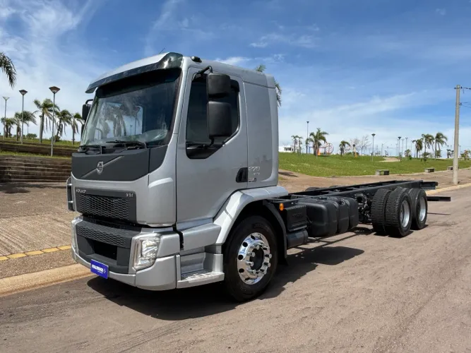 VOLVO VM 270 I-SHIFT TRUCK CHASSIS