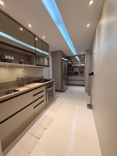 PONTA NEGRA, LONDON, 134M2, 3 SUÍTES,100% MOBILIADO