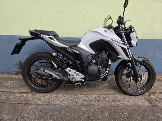 FZ25 FAZER CONNECTED