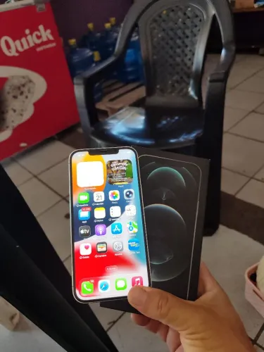 Aiphone 12 pro Max 256 caixa e cabo obs:camera 3 tremendo restante tudo ok e original