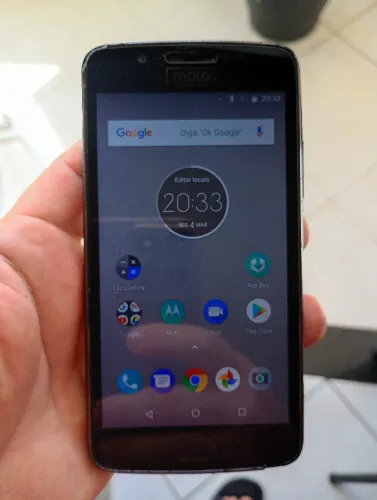 Celular Moto G5 32 gigas Android 8.1 pega todos app,s funciona perfeitamente