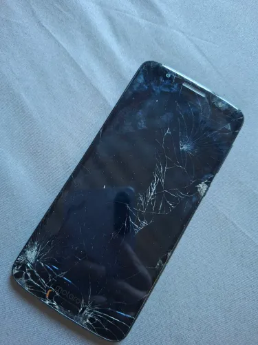 Celular Moto G6 (Para Sucata / Retirada de Peças)