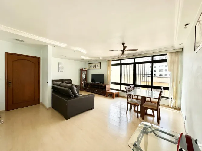 Apartamento para venda em Cambuci com 3 quartos, 135m²