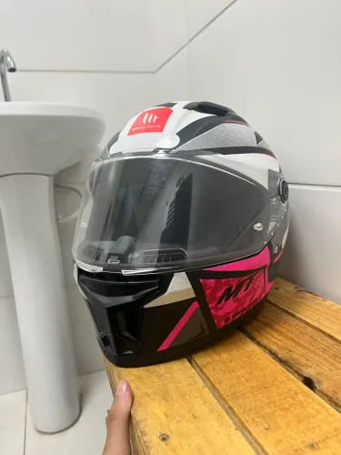 Capacete MT helmets