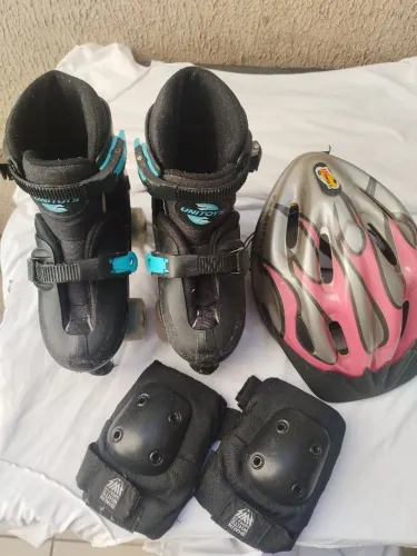 Patins Led 4 rodas infantil/ tamanho 34 ao 37