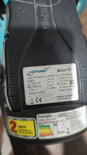Vende-se bomba de água 