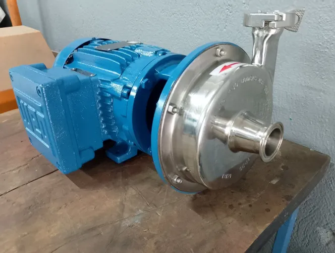 Motobomba centrifuga em aço inox 