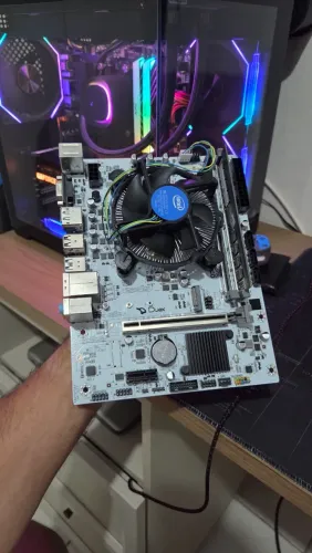 Kit Upgrade Intel Core i5 10400 10ª Geração + H510M Pro (Branca) + 8GB RAM