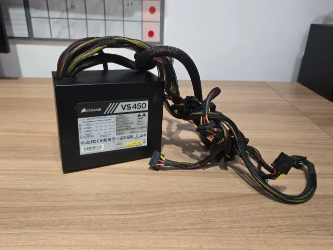 Fonte para computador Corsair VS450 450W