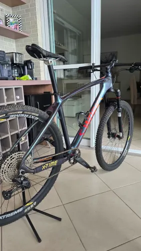 Bike MTB Carbono Full