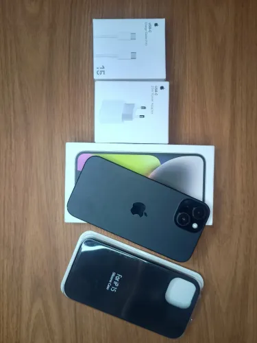 IPHONE 15 128GB PRETO SEM DETALHES