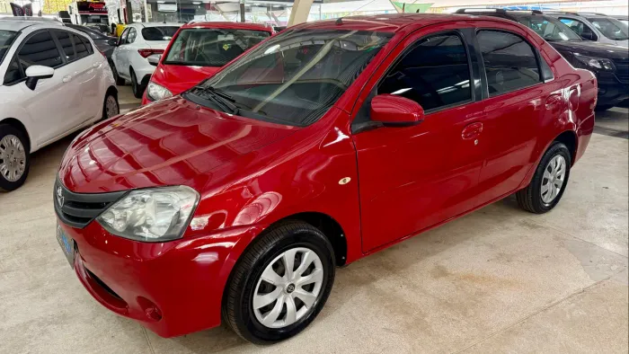 Toyota Etios XS 1.5 Flex 16V 5P Mec. 2014