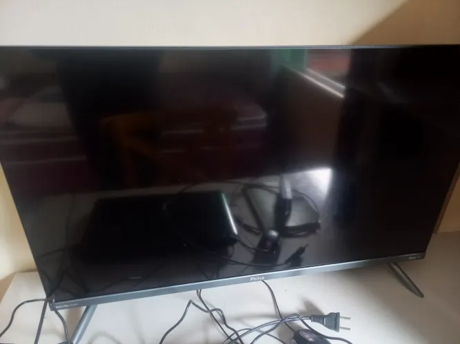 TV 32 polegadas Nova.