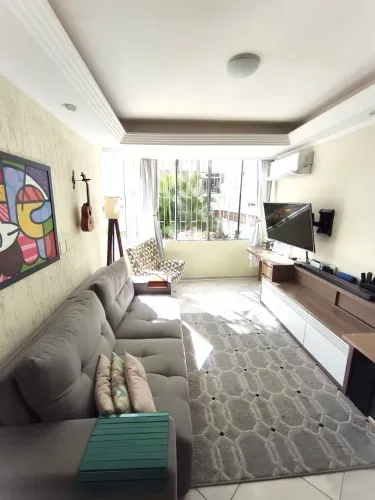 Apartamento de 3 dormitórios na Trindade