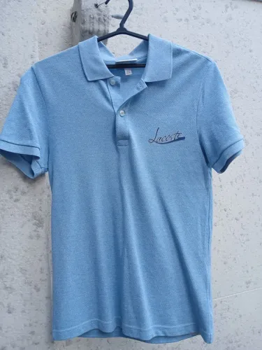 Polo Lacoste Original Azul Mesclada (Veste P/M) - Estado de Nova