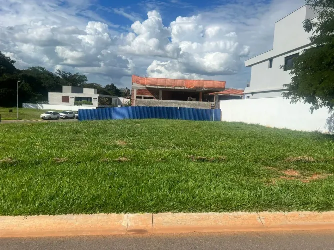 Condominio Plateau D' or Previlege, lote com 823 M2
