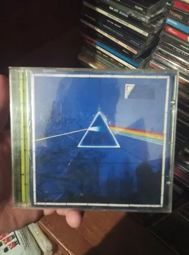 Cd pink Floyd dark side of the moon dourado sac DC especial