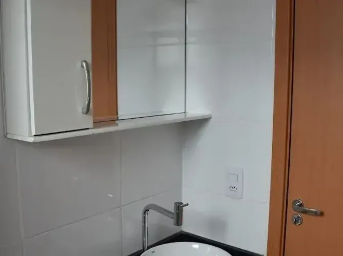 Imóvel para venda possui 40 metros quadrados com 2 quartos em Bela Marina - Cuiabá - MT
