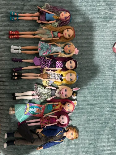 Lote de boneca(o)s Ever After High