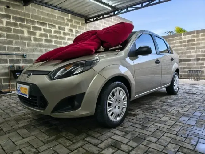 Ford Fiesta Sedan 1.0 8V Flex 4P 2013