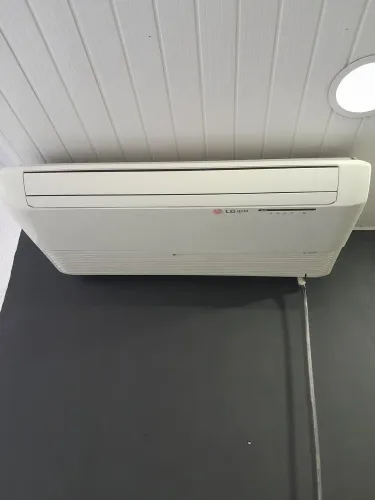 Troco por iPhone AR 24000BTU, EXCESSO DE GAS