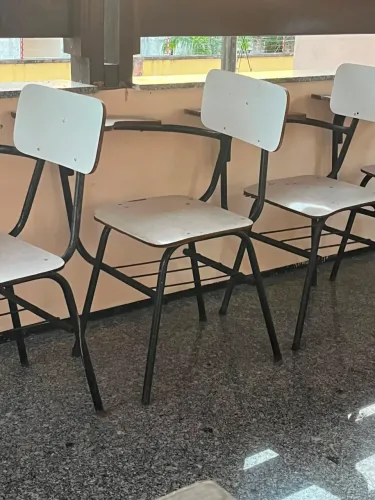 Cadeira escolar