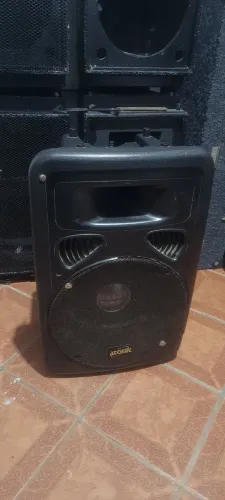 Caixa amplificada de 15