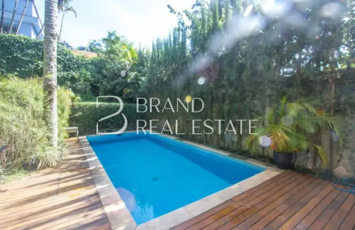 Casa à venda com 402m², 5 quartos e 3 vagas