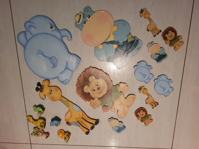 Enfeite selva quarto bebe