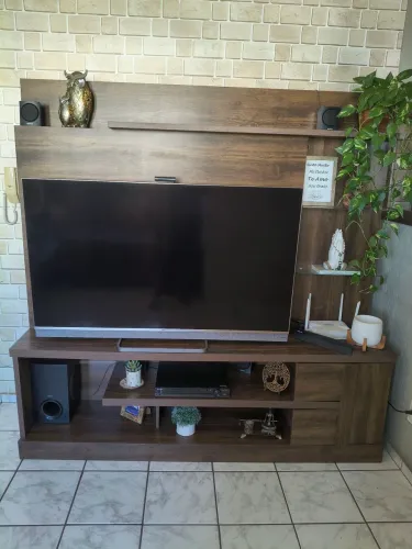Rack com painel para tv