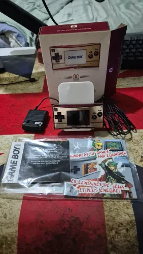 ?Game Boy Micro - Special 20th Anniversary Edition (Completo na Caixa)