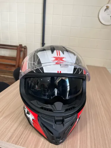 Capacete
