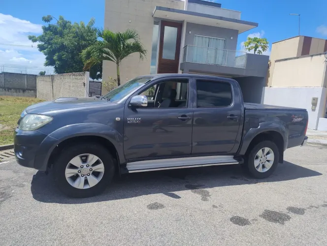Toyota Hilux CD SRV D4-d 4X4 3.0 TDI Diesel AUT 2009