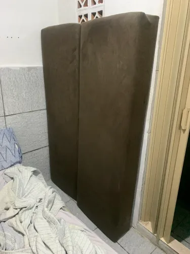 Sofá cama + 2 almofadas