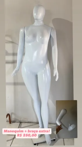 MANEQUIM + Braço Extra 
