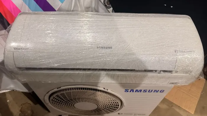 Ar-Condicionado Split Samsung 9000 Btus Quente e Frio - Completo - Cobre+Cabos + Controle