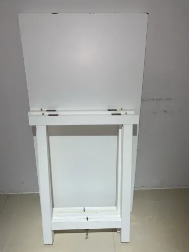 Mesa desmontável de MDF Branca